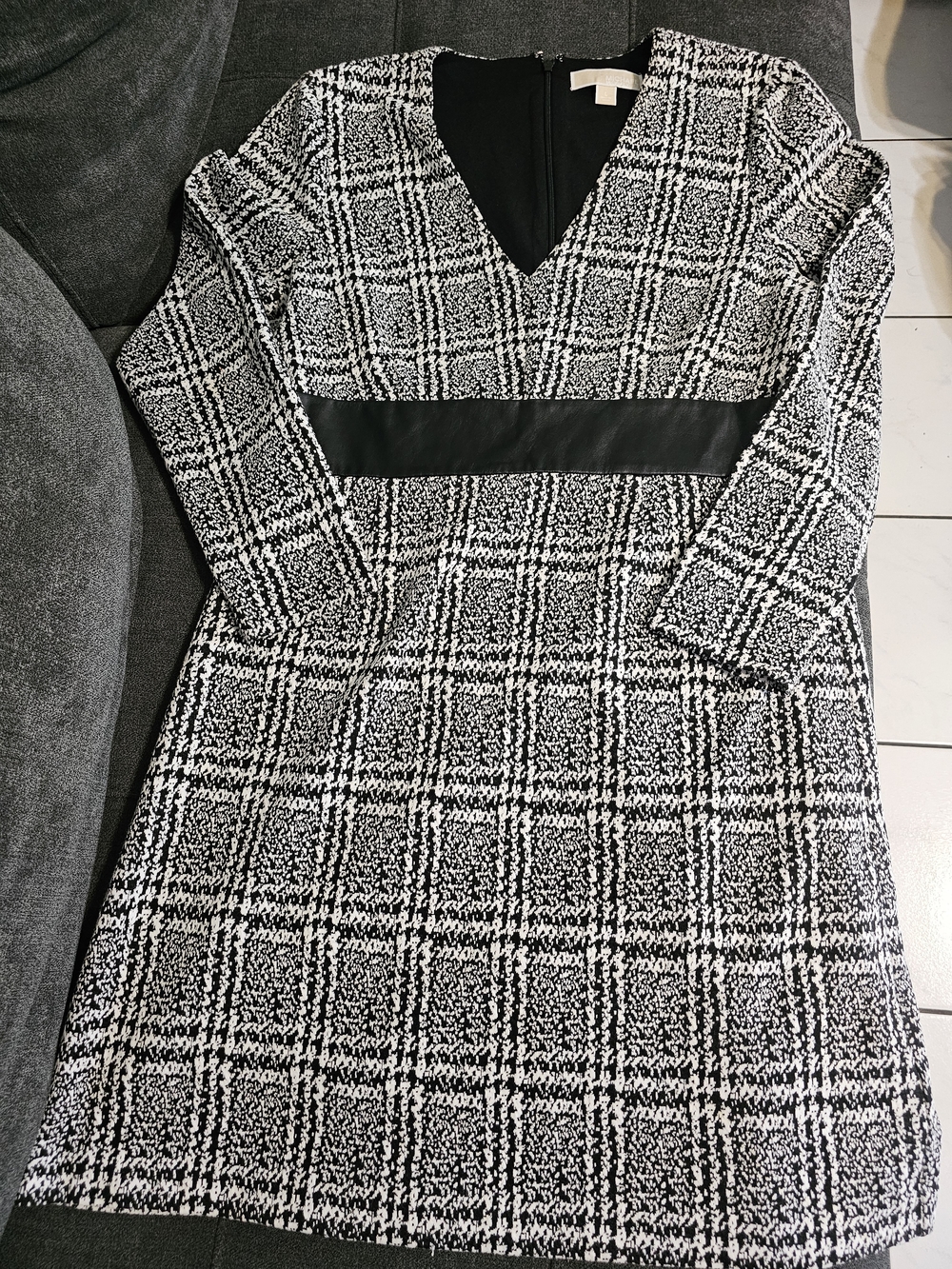 MICHAEL Michael Kors Black & White Plaid V-Neck Long Sleeve Dress Size L